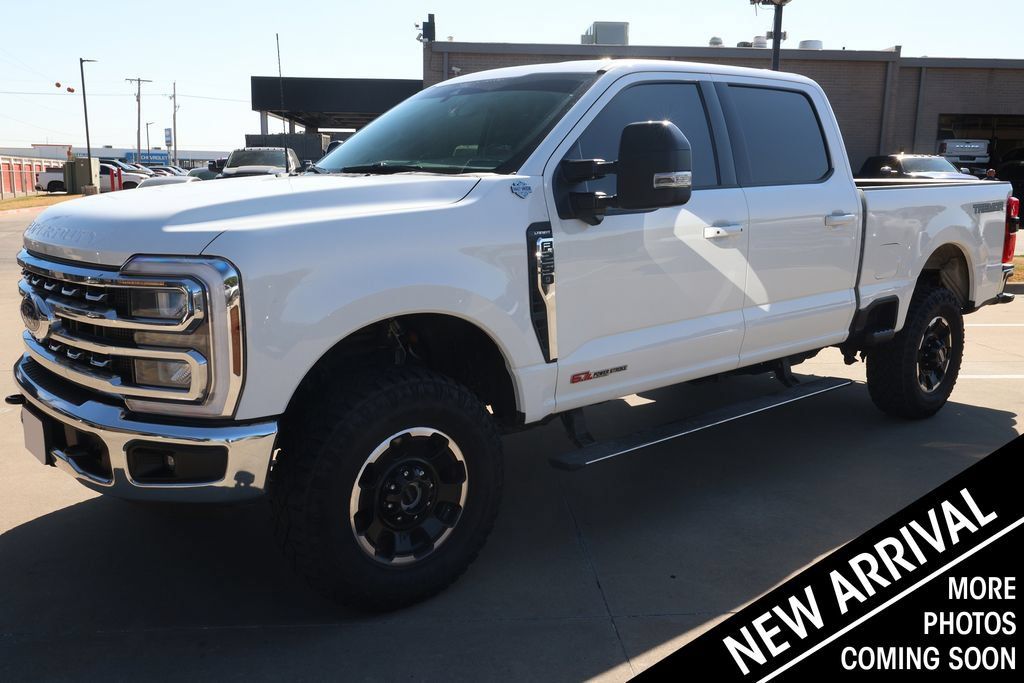 Used 2025 Ford F250 Lariat w/ Tremor Off-Road Package AWD/4WD image 1