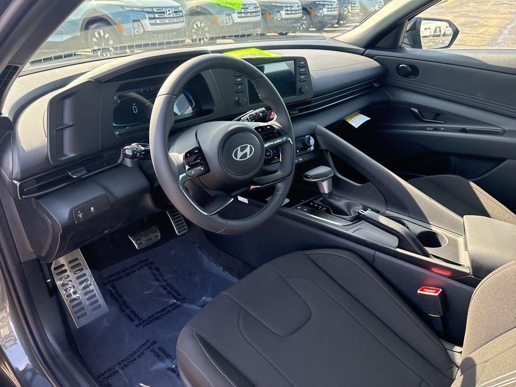 New 2026 Hyundai Elantra Sport FWD image 29