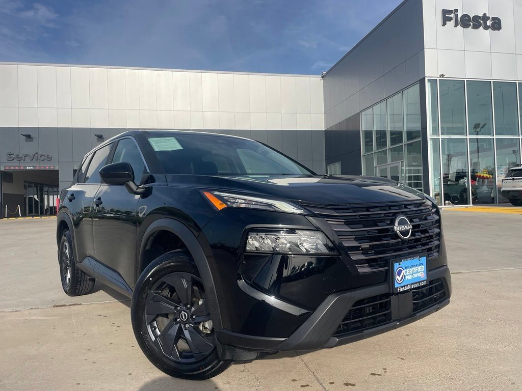 Certified 2026 Nissan Rogue SV FWD 360° Tour
