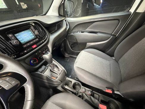 Used 2015 RAM ProMaster City Tradesman SLT FWD image 24