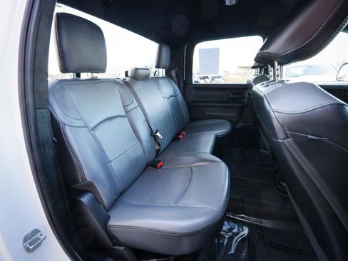 Used 2022 RAM 2500 Tradesman w/ Chrome Appearance Group image 27