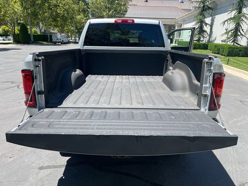 Used 2026 RAM 2500 Big Horn AWD/4WD image 37