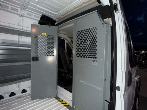 Used 2016 RAM ProMaster 1500 w/ Interior Convenience Group image 18