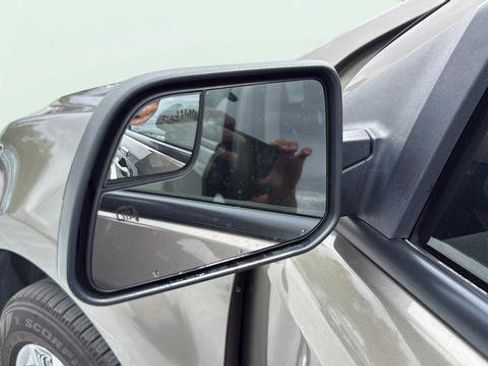 Used 2013 Ford Edge SEL FWD image 34
