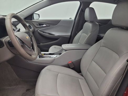 Used 2018 Chevrolet Malibu LT w/ Leather Package FWD image 17