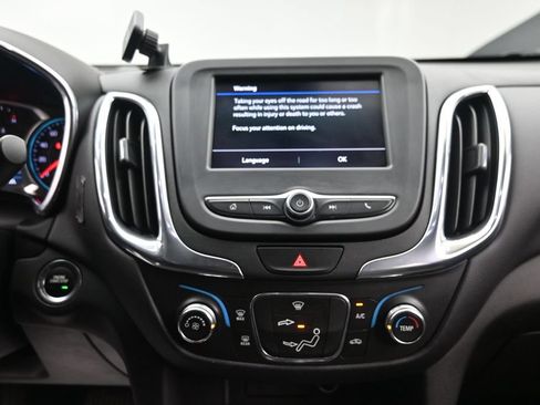 Used 2020 Chevrolet Equinox LT FWD image 17
