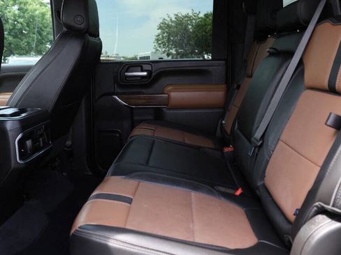 Used 2020 Chevrolet Silverado 3500 High Country w/ Technology Package AWD/4WD image 17