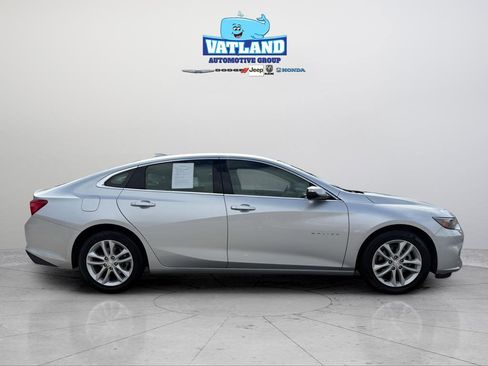 Used 2018 Chevrolet Malibu LT FWD image 6