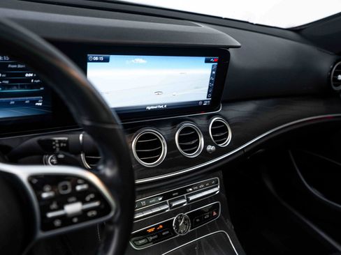 Used 2020 Mercedes-Benz E 350 4MATIC Sedan image 14