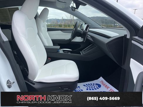 Used 2026 Tesla Model Y Long Range image 26