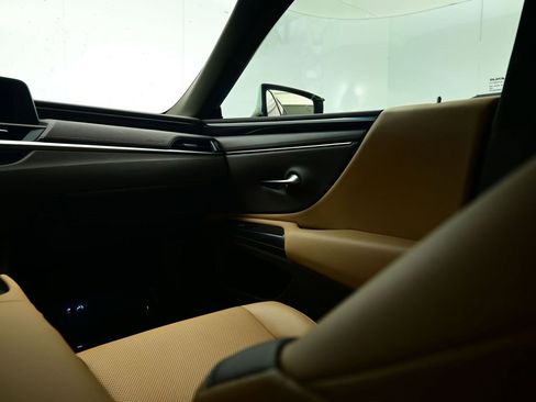 Used 2021 Lexus ES 350 w/ Premium Package image 14