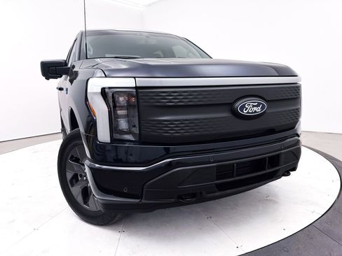 Used 2024 Ford F150 Lightning Flash w/ Max Trailer Tow Package image 7