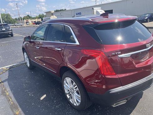 Used 2017 Cadillac XT5 Premium Luxury FWD image 5