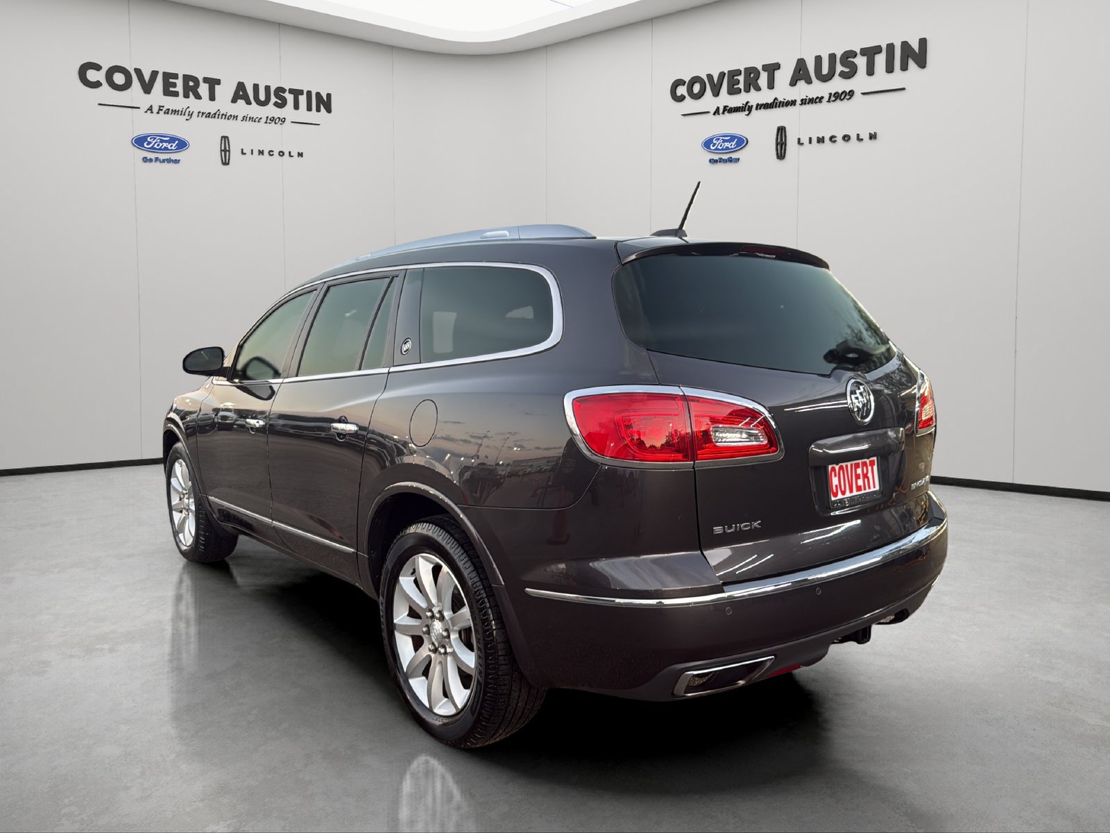 Used 2016 Buick Enclave Premium w/ Experience Buick Package FWD image 3