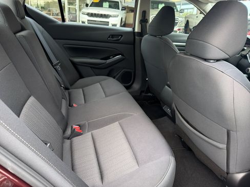 Used 2023 Nissan Altima 2.5 SV w/ SV Premium Package FWD image 23