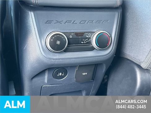Used 2025 Ford Explorer Active image 29