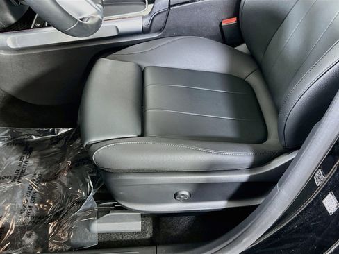 Used 2024 Mercedes-Benz EQB 300 4MATIC image 20