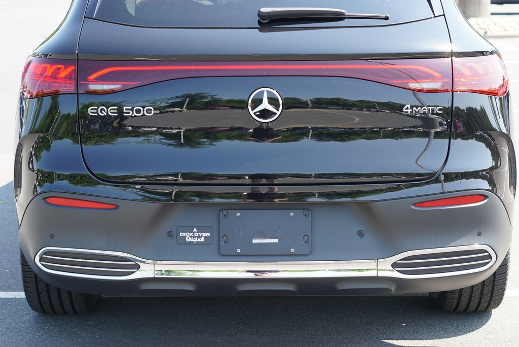 Certified 2023 Mercedes-Benz EQE 500 4MATIC SUV image 16