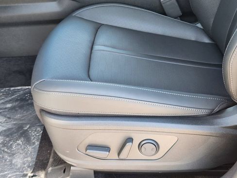 New 2026 Kia Sorento S w/ S Panoramic Sunroof Package FWD image 8