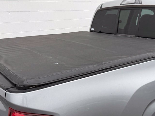 Used 2020 Toyota Tacoma SR AWD/4WD image 11