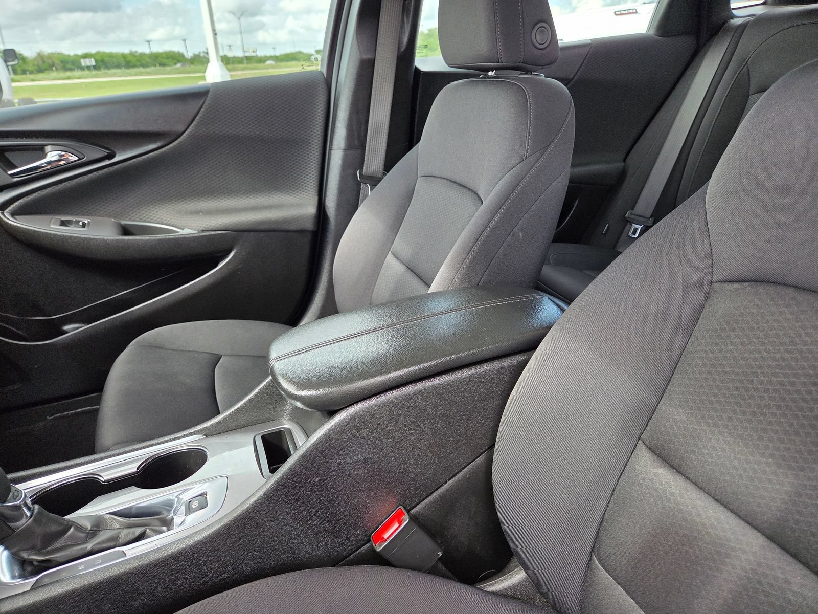 Used 2024 Chevrolet Malibu LT FWD image 31