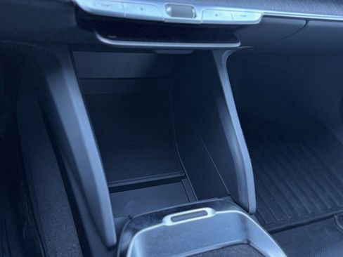 Used 2025 Lucid Air Touring image 33