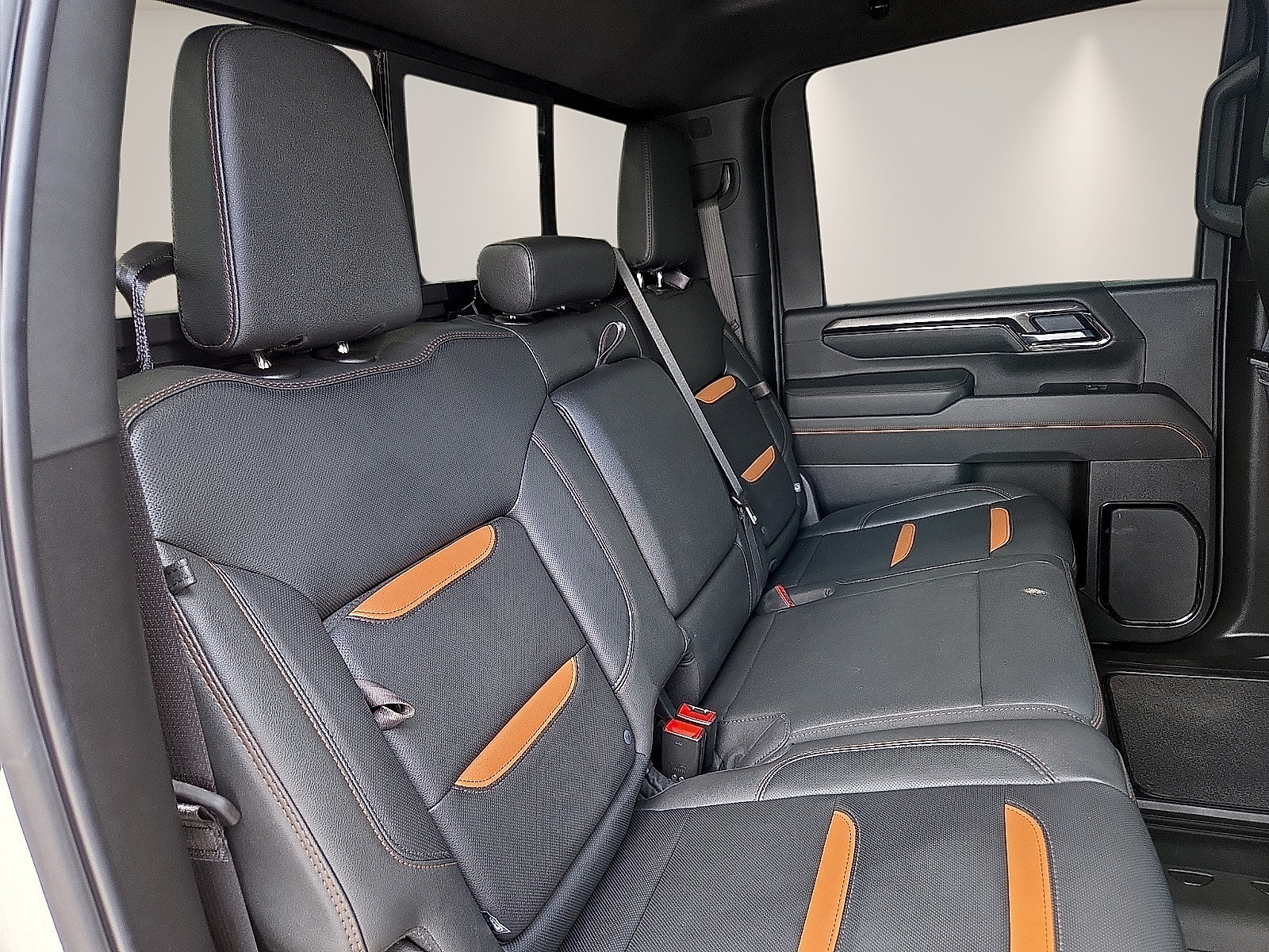 Used 2026 GMC Sierra 2500 AT4 w/ AT4 Premium Plus Package AWD/4WD image 10