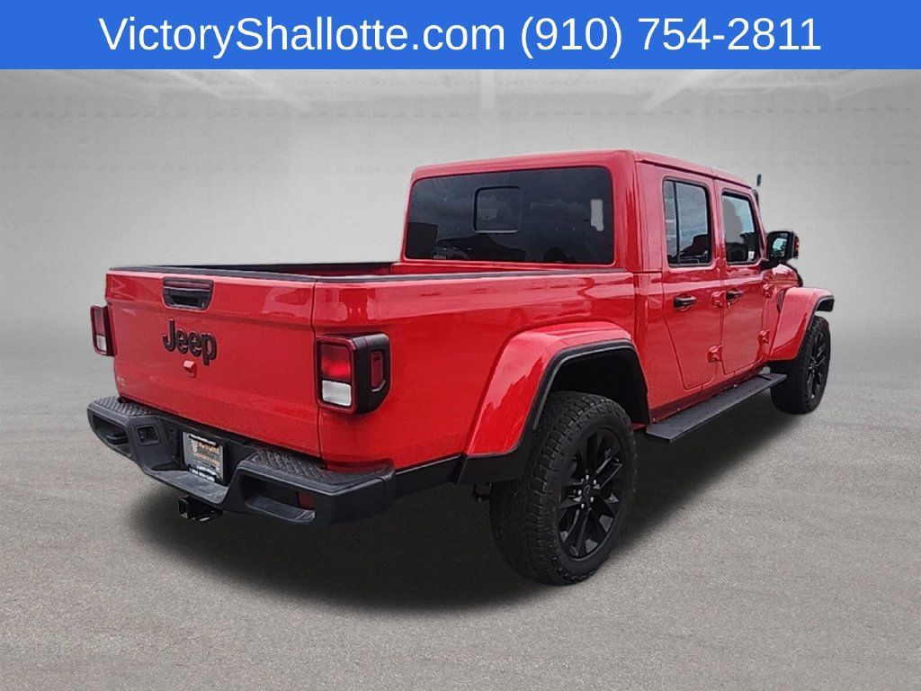 Used 2025 Jeep Gladiator Sport AWD/4WD image 28