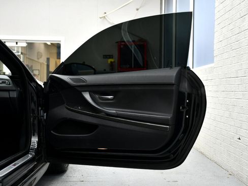 Used 2013 BMW M6 Coupe image 30