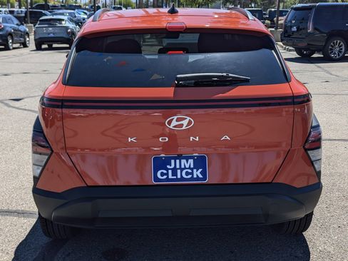 Used 2025 Hyundai Kona SEL FWD image 3
