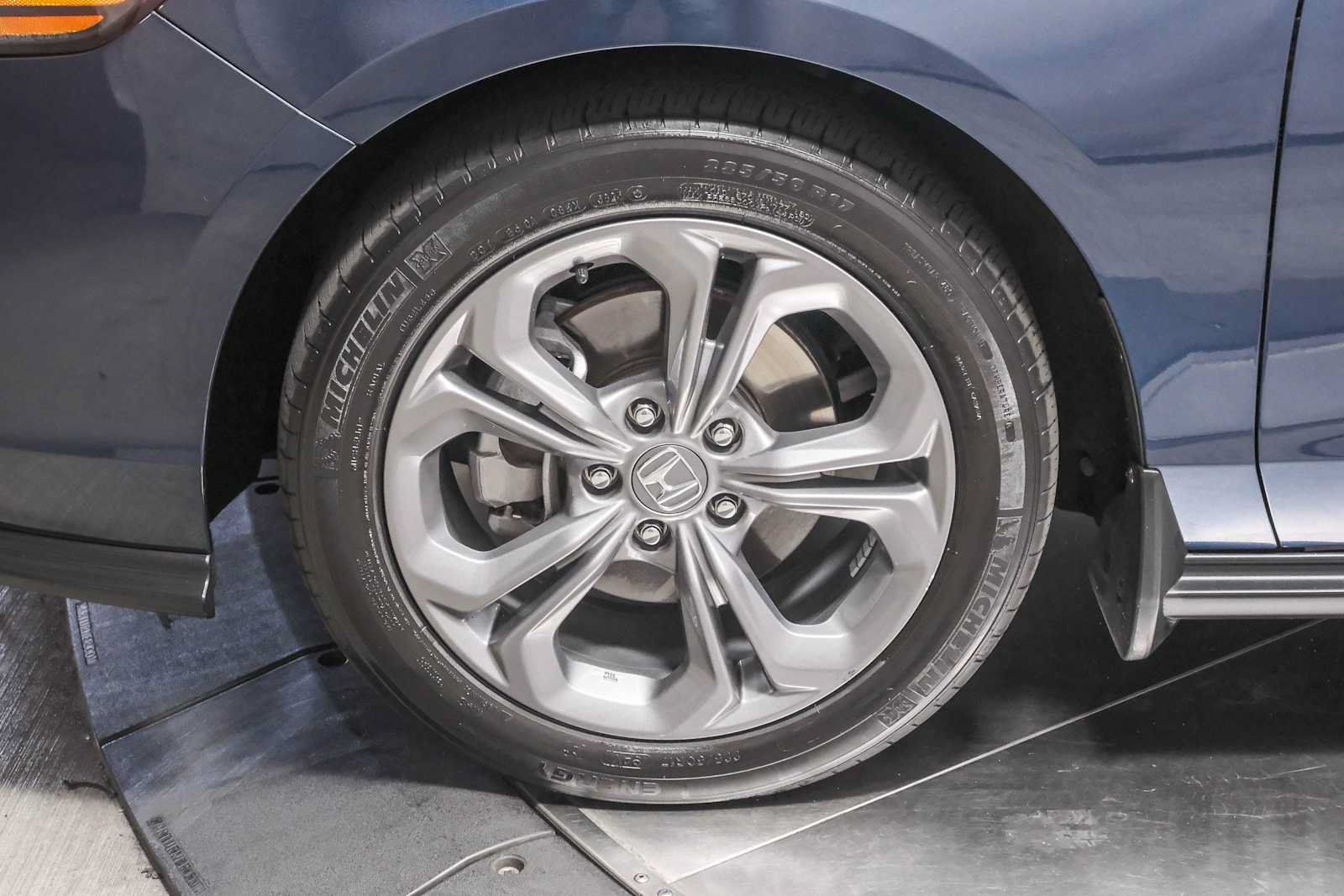 Used 2024 Honda Accord EX image 10