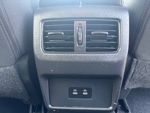 Used 2024 Nissan Rogue SV AWD/4WD image 33