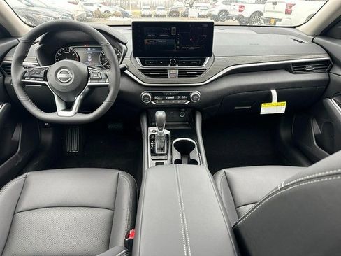 New 2025 Nissan Altima 2.5 SL image 6