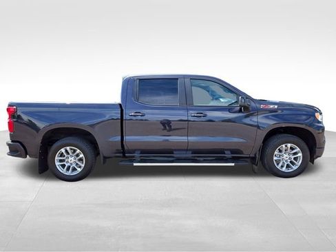 Used 2022 Chevrolet Silverado 1500 RST AWD/4WD image 13