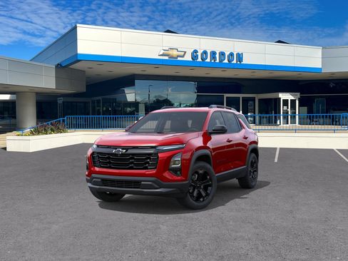 New 2026 Chevrolet Equinox LT w/ Convenience Package II FWD image 8