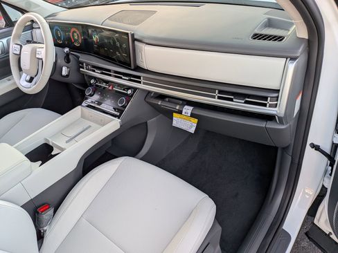 New 2026 Hyundai Santa Fe SE image 25