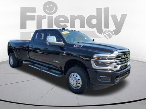 Used 2026 RAM 3500 Laramie AWD/4WD image 7