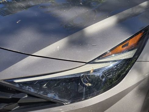 Used 2023 Hyundai Elantra SEL w/ Convenience Package FWD image 7