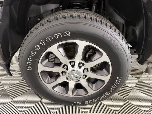 Used 2024 RAM 2500 Limited w/ Towing Technology Group image 11