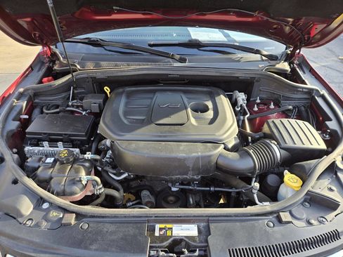 Used 2021 Jeep Grand Cherokee Laredo image 18