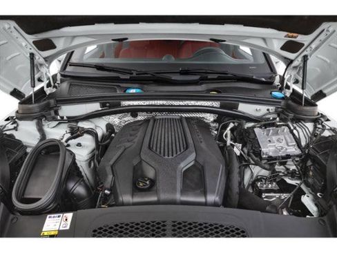 Certified 2023 Porsche Macan S image 15