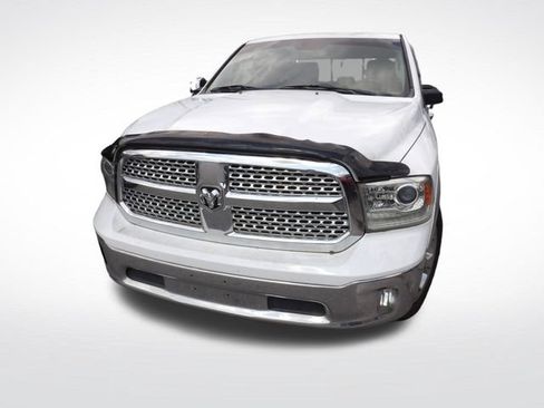 Used 2015 RAM 1500 Laramie RWD image 6