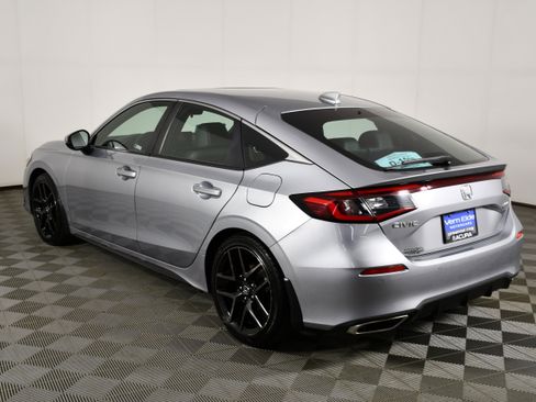 Used 2022 Honda Civic Sport Touring image 8