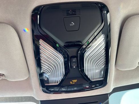 Certified 2025 BMW ALPINA XB7 AWD/4WD image 13