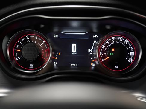 Used 2016 Dodge Challenger R/T Scat Pack RWD image 22