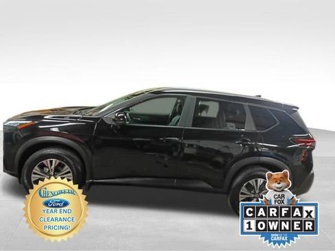 Used 2023 Nissan Rogue SV w/ SV Premium Package image 3