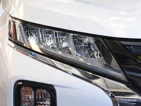 New 2026 Mitsubishi Outlander Sport LE AWD/4WD image 8