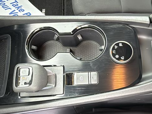 Certified 2023 Nissan Rogue S AWD/4WD image 16