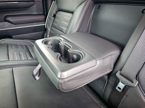 Used 2024 GMC Sierra 1500 AT4X image 39