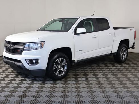 Used 2020 Chevrolet Colorado Z71 AWD/4WD image 7